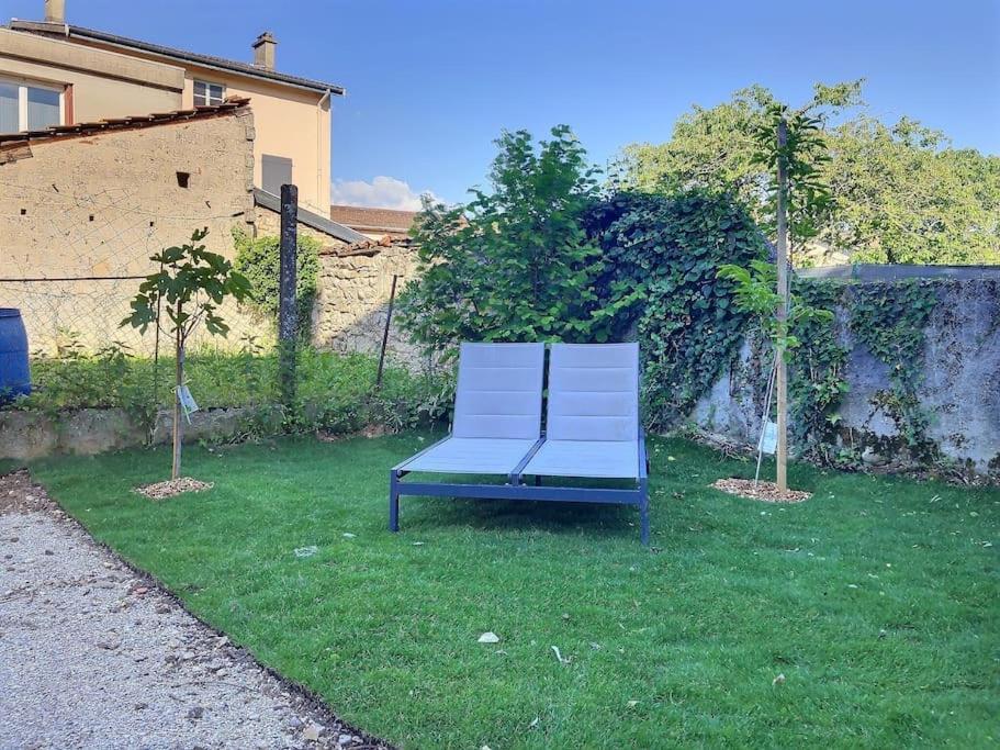 Charme Et Quietude Au Coeur Du Quartier Tiret Ambérieu-en-Bugey
